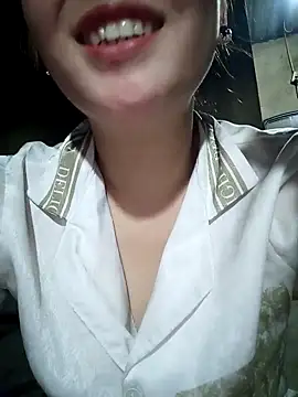 Snapshot of -Lomymy- chatting on March 2026 12:05:01 PM -Lomymy- online show from March 2026 12:05:01 PM