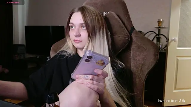 lucysussy online show from August 2026 03:16:02 PM