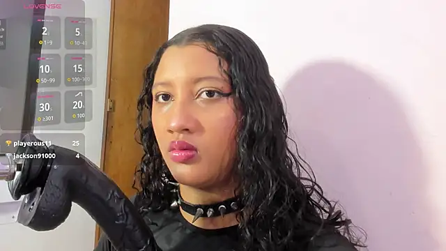 Snapshot of veronica_bigass chatting on July 2026 07:43:01 PM veronica bigass online show from July 2026 07:43:01 PM