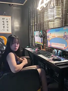 qiqi-228 online show from March 2026 11:48:02 AM