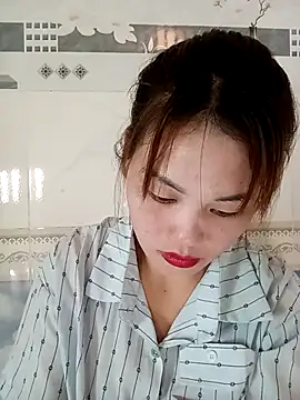 meg 06 online show from May 2026 12:18:01 AM