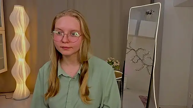 AlicaCohill online show from March 2026 07:14:01 PM