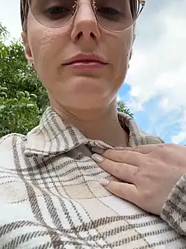 FReyja 44 online show from May 2026 10:13:01 AM