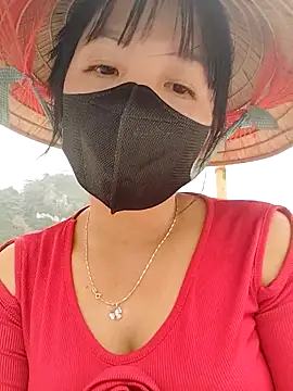 kim-min-jii online show from March 2026 05:46:01 AM