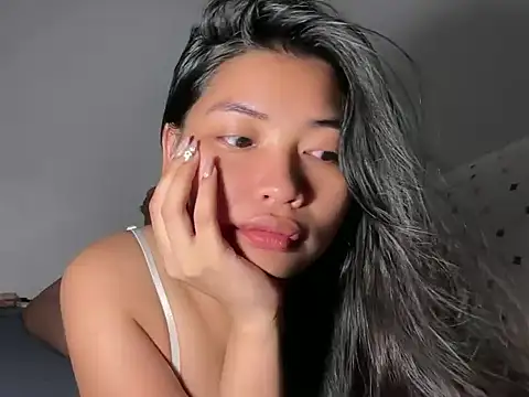 Snapshot of zafarina_18 chatting on May 2026 02:57:02 PM zafarina 18 online show from May 2026 02:57:02 PM