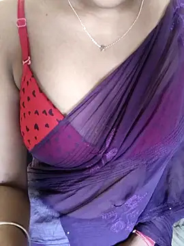 Snapshot of Rubina_Love chatting on April 2026 07:35:01 AM Rubina Love online show from April 2026 07:35:01 AM