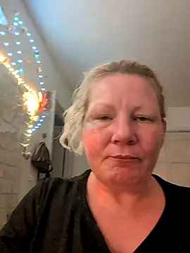 trippsgotlips online show from May 2026 01:41:01 PM