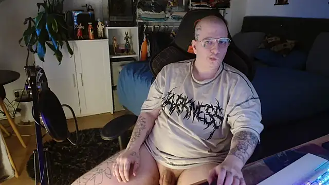 Snapshot of Oderwattboy chatting on March 2026 09:20:02 PM Oderwattboy online show from March 2026 09:20:02 PM