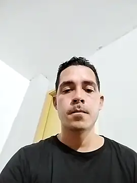Snapshot of Gabriel_leon33 chatting on April 2026 03:29:02 AM Gabriel leon33 online show from April 2026 03:29:02 AM