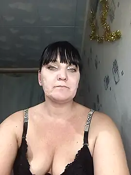Milashkaqw online show from April 2026 05:54:02 PM