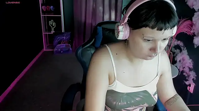 Snapshot of Amelia_goth chatting on June 2026 11:05:01 AM Amelia goth online show from June 2026 11:05:01 AM