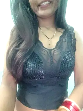 Snapshot of khushi_ji00 chatting on April 2026 11:27:01 AM khushi ji00 online show from April 2026 11:27:01 AM