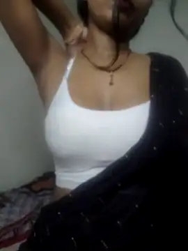 Snapshot of khushi_ji00 chatting on April 2026 06:10:01 PM khushi ji00 online show from April 2026 06:10:01 PM