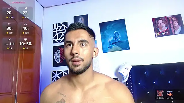 Snapshot of romanpearce_ chatting on June 2026 08:35:01 PM romanpearce online show from June 2026 08:35:01 PM