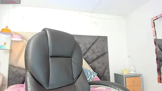 AfroditaVega  online show from May 2026 05:53:01 PM