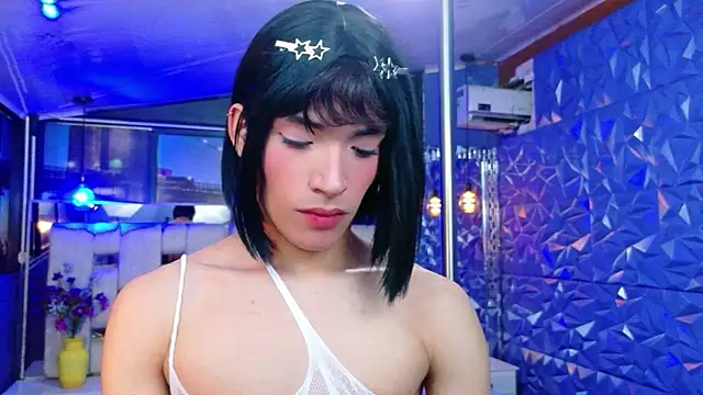 IsaacNovaa online show from May 2026 07:45:02 PM