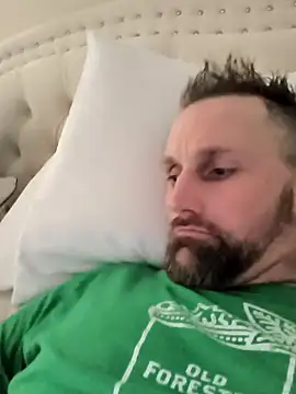 Snapshot of E095 chatting on February 2025 03:05:01 PM E095 online show from February 2025 03:05:01 PM