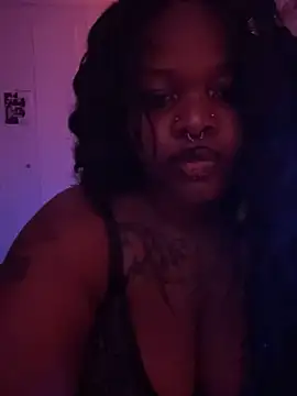 Snapshot of Nyla_xox chatting on May 2026 08:35:02 PM Nyla xox online show from May 2026 08:35:02 PM