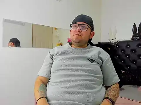 Xavier Blaze online show from March 2026 03:23:01 PM