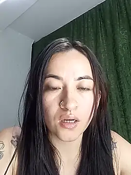 Snapshot of kimberly_peter chatting on June 2026 04:11:02 AM kimberly peter online show from June 2026 04:11:02 AM