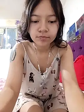 Snapshot of Ninffa_sweet21 chatting on May 2026 08:47:02 PM Ninffa sweet21 online show from May 2026 08:47:02 PM