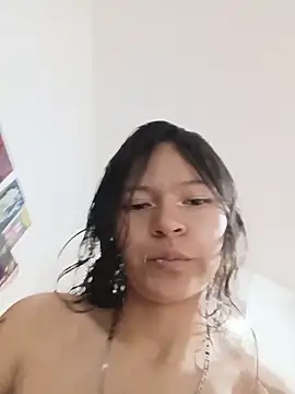 Snapshot of Ninffa_sweet21 chatting on June 2026 07:27:02 PM Ninffa sweet21 online show from June 2026 07:27:02 PM