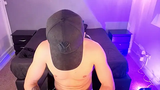 Erick  1 online show from May 2026 05:13:01 AM