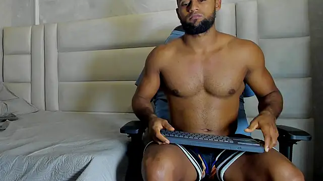 Snapshot of Dark_lennox chatting on May 2026 10:44:02 AM Dark lennox online show from May 2026 10:44:02 AM