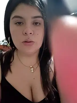 Snapshot of tania_22xx chatting on May 2026 02:39:01 AM tania 22xx online show from May 2026 02:39:01 AM
