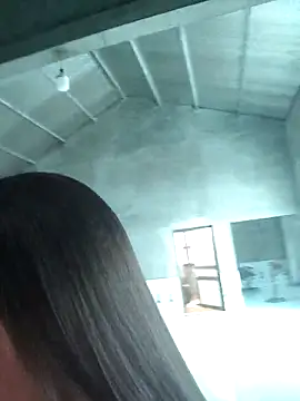 xinhxinh-cute online show from April 2026 03:53:02 AM