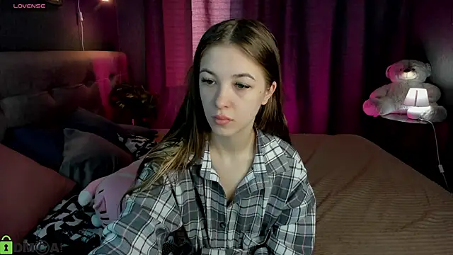 Snapshot of Miss_Shanel chatting on May 2026 12:52:02 AM Miss Shanel online show from May 2026 12:52:02 AM