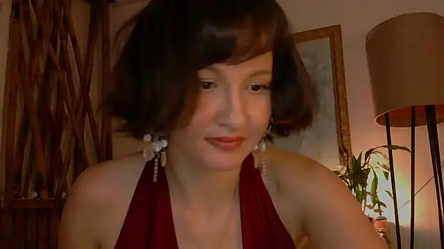 Snapshot of wanderwhitch chatting on May 2026 03:45:01 AM wanderwhitch online show from May 2026 03:45:01 AM
