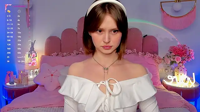 MariLew online show from April 2026 05:23:01 AM