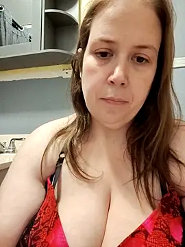 Snapshot of 023thickandjuicy07 chatting on April 2026 02:40:02 AM 023thickandjuicy07 online show from April 2026 02:40:02 AM