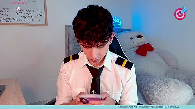 Snapshot of niico_prince chatting on April 2026 09:15:01 PM niico prince online show from April 2026 09:15:01 PM