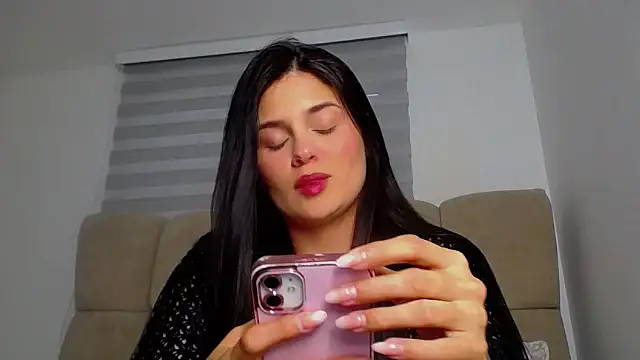 SofiaBanks  online show from April 2026 10:11:02 PM