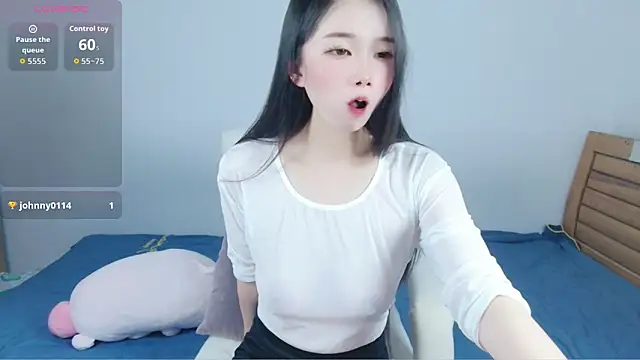 Snapshot of amihuang chatting on May 2026 12:42:01 PM amihuang online show from May 2026 12:42:01 PM