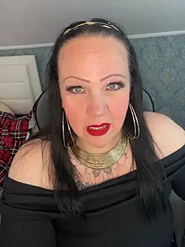 Snapshot of Noraya_ink chatting on May 2026 08:32:01 AM Noraya ink online show from May 2026 08:32:01 AM