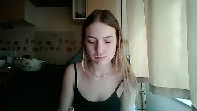 Snapshot of KariLindsey chatting on April 2026 09:49:01 AM KariLindsey online show from April 2026 09:49:01 AM