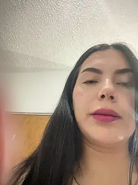 Snapshot of Cami_olarte chatting on May 2026 05:47:01 AM Cami olarte online show from May 2026 05:47:01 AM