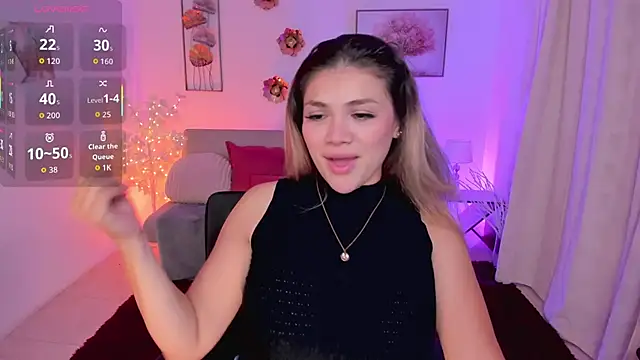 Snapshot of Sofia_Velvetx chatting on May 2026 10:29:01 PM Sofia Velvetx online show from May 2026 10:29:01 PM