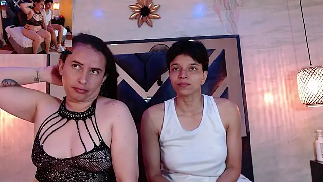 Snapshot of Natasha_and_zoe_ chatting on April 2026 08:20:02 PM Natasha and zoe online show from April 2026 08:20:02 PM