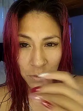 Snapshot of tatianabelli chatting on April 2026 05:36:01 PM tatianabelli online show from April 2026 05:36:01 PM