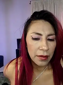 Snapshot of tatianabelli chatting on April 2026 05:32:02 PM tatianabelli online show from April 2026 05:32:02 PM