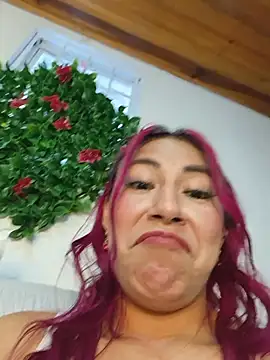 Snapshot of tatianabelli chatting on June 2026 10:21:02 PM tatianabelli online show from June 2026 10:21:02 PM