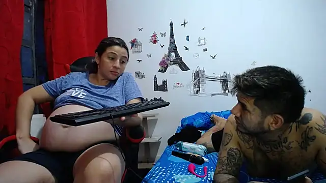 Snapshot of allison_maxtattoo_ chatting on May 2026 10:31:02 AM allison maxtattoo online show from May 2026 10:31:02 AM