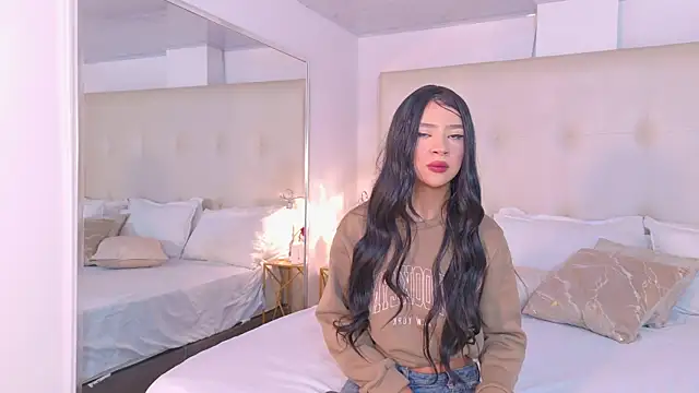 Snapshot of Sandy_Becker chatting on June 2026 12:25:01 PM Sandy Becker online show from June 2026 12:25:01 PM