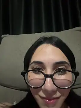 Snapshot of juliacosta chatting on April 2026 07:16:01 AM juliacosta online show from April 2026 07:16:01 AM