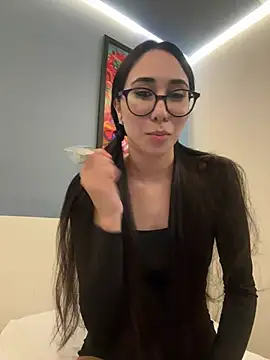 Snapshot of juliacosta chatting on April 2026 06:52:02 PM juliacosta online show from April 2026 06:52:02 PM