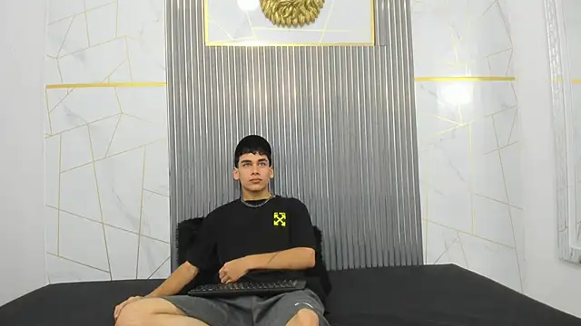 Snapshot of Kitsune_44 chatting on March 2026 06:51:02 PM Kitsune 44 online show from March 2026 06:51:02 PM